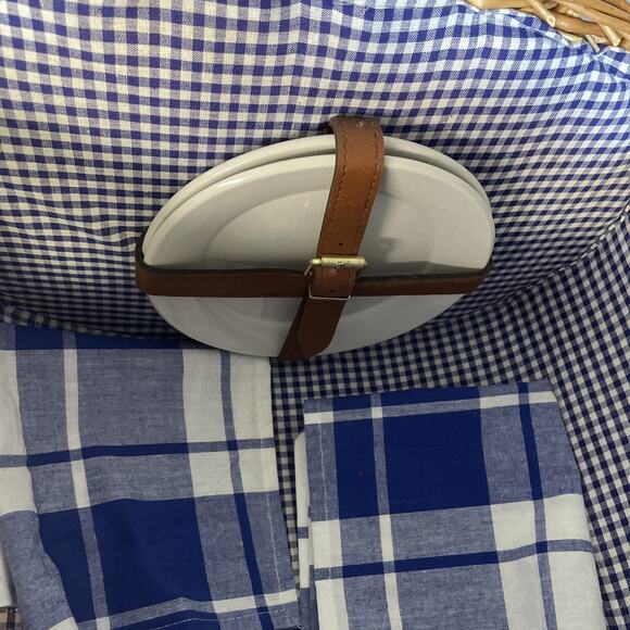 Sutherland Picnic Basket Woven Wicker Leather Straps Utensils Plates And Napkins - Picture 9 of 16